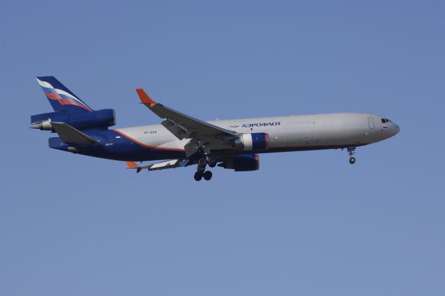 Boeing MD-11 (VP-BDR) - Final Approach to Narita Intl Airport R/W34L on 2011/3/11