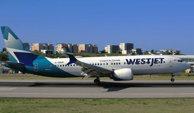 Boeing 737 MAX 8 (C-GEHF)