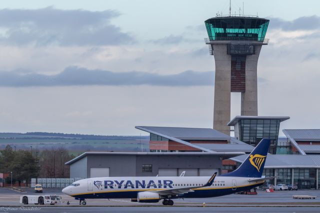 Boeing 737-700 (EI-GSI)