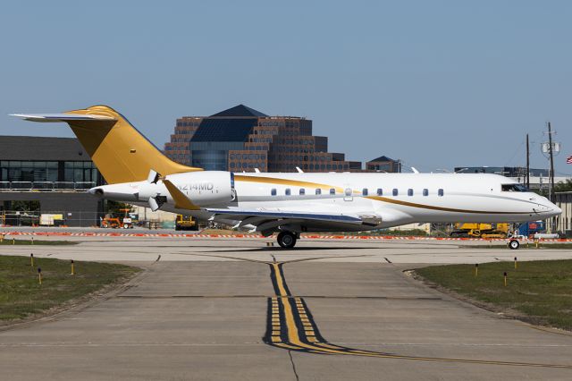 Bombardier Global Express (N214MD)
