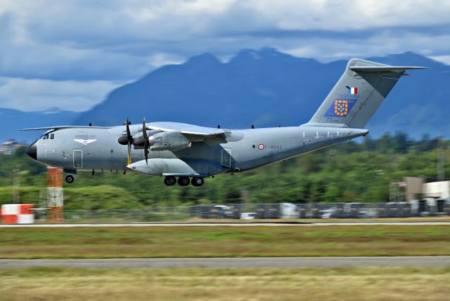 AIRBUS A-400M Atlas (F-RBAA)