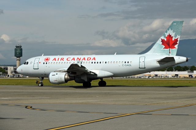 Airbus A319 (C-GAQL)