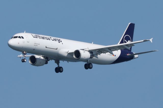 Airbus A321 (D-AEUJ) - 'Lufthansa 9940' arriving from freighter conversion and maintenance facility Commercial Jet Services in Dothan, AL