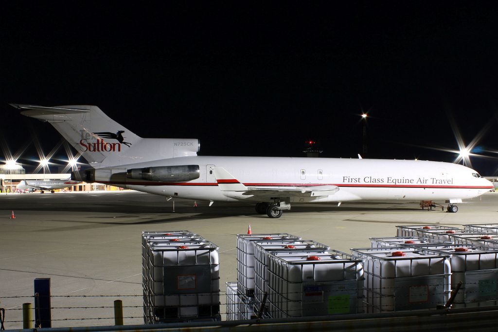 BOEING 727-200 (N725CK) - My first night shot, and the first time I've seen a 727. Manufactured in 1980, flew for Continental Airlines until 1989, when it was leased to Air Micronesia/Continental Micronesia. Flew for DHL after being converted to a freighter in 2001, and now transporting horses since 2009.br /Photo taken on 12/9/2020.