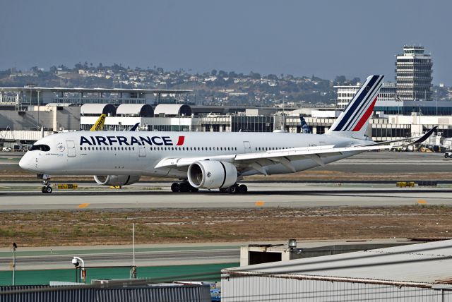 Airbus A350-900 (F-HTYJ)