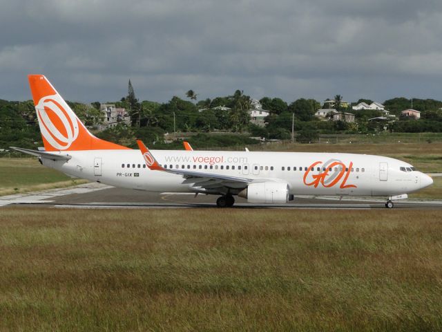 Boeing 737-800 (PR-GIX)