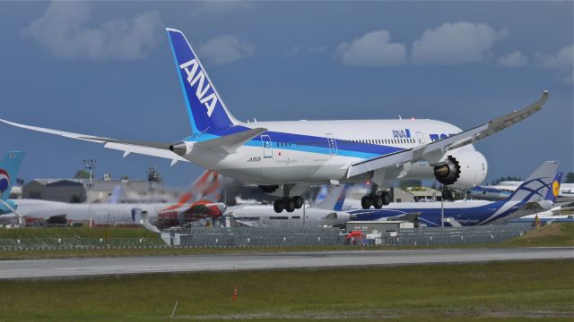 Boeing 787-8 (JA810A) - BOE507 on short final to Rwy 16R after a test flight to KMWH on 6/8/12. (ln 48 / cn 34506).