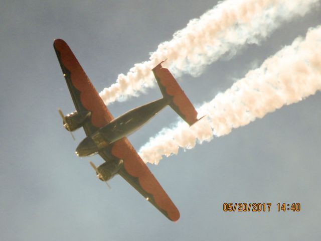 Beechcraft 18 (N9109R)