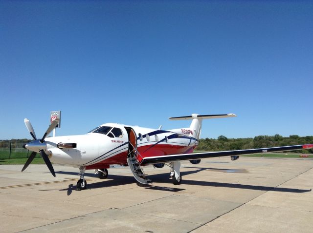 Pilatus PC-12 (N326PA)