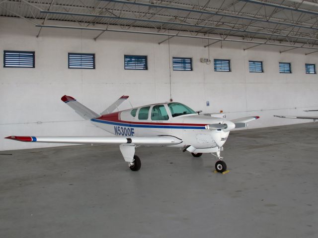 Beechcraft Bonanza (36) (N5300E) - Classic, very nice V-tail Bonnie.