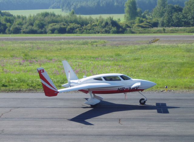 VELOCITY Velocity (HB-YHV) - Visiting Besancon, France (LFQM)