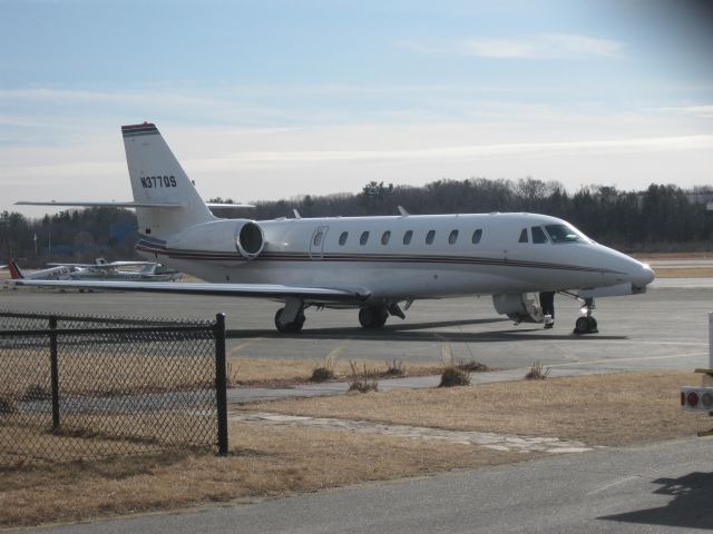 Cessna Citation Sovereign (N377QS) - Friendly Southern pilot who showed me the inside of this beauty.