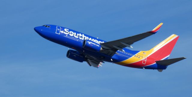 Boeing 737-700 (N7875A) - Shortly after departure is this 2004 Southwest Airlines Boeing 737-7Q8 in the Winter of 2023.