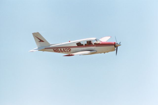 Piper PA-24 Comanche (N6442P)