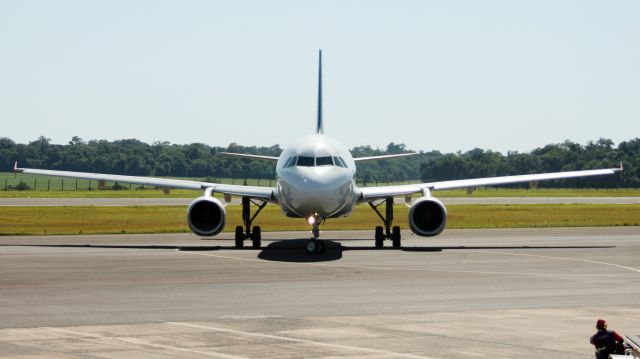 Airbus A320 (PT-MZJ)