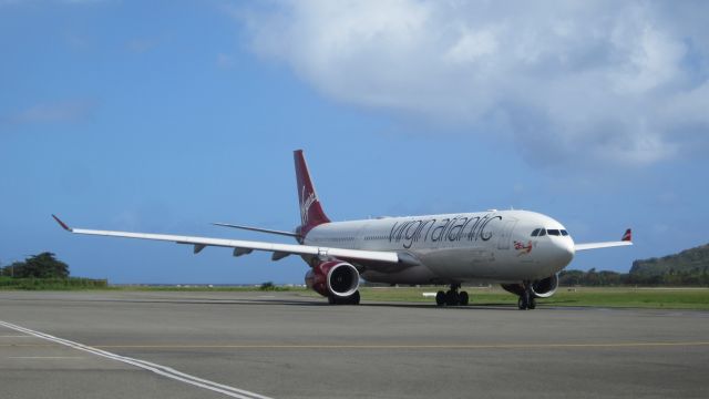 Airbus A330-300 (G-VGEM)