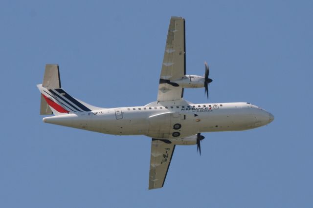 F-GPYL — - ATR 42-500, Take-off Rwy 09R, Roissy Charles De Gaulle Airport (LFPG-CDG)