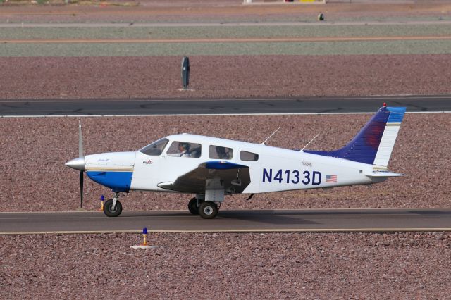 Piper Cherokee (N4133D)