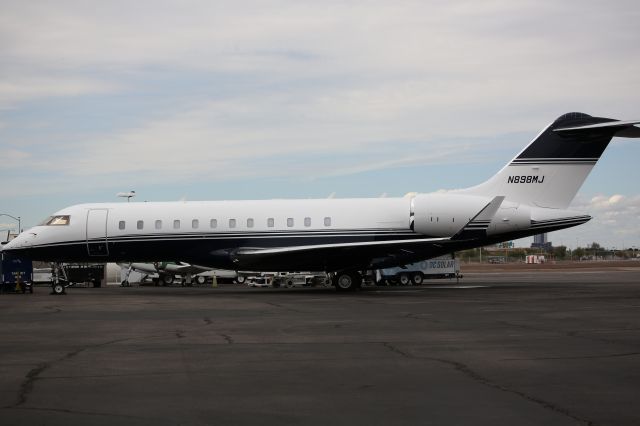 Bombardier Global Express (N898MJ)