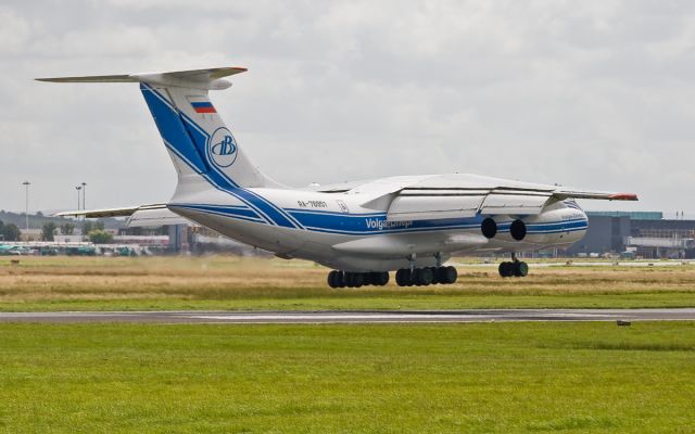 Ilyushin Il-76 (RA-76951)