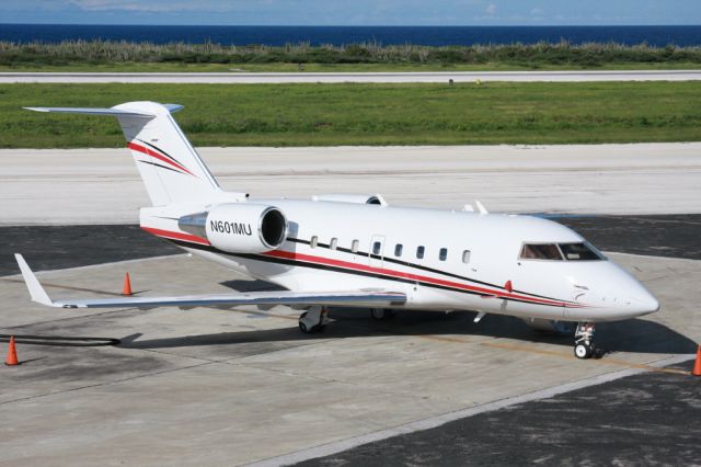 Canadair Challenger (N601MU)