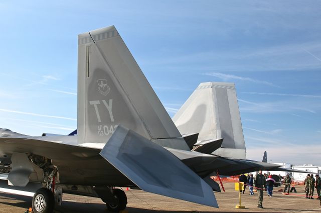 Lockheed F-22 Raptor — - F-22 at the KLRF Open House Air Show 11-4-2006