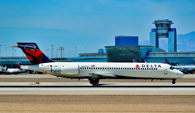 Boeing 717-200 (N942AT) - N942AT Delta Air Lines 1999 Boeing 717-2BD - cn 55005 / 5006 - Las Vegas - McCarran International (LAS / KLAS)br /USA - Nevada, June 2, 2016br /Photo: Tomás Del Coro