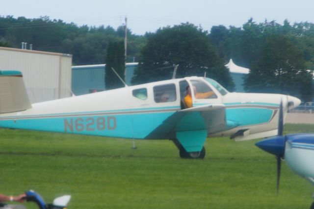 Beechcraft 35 Bonanza (N628D)