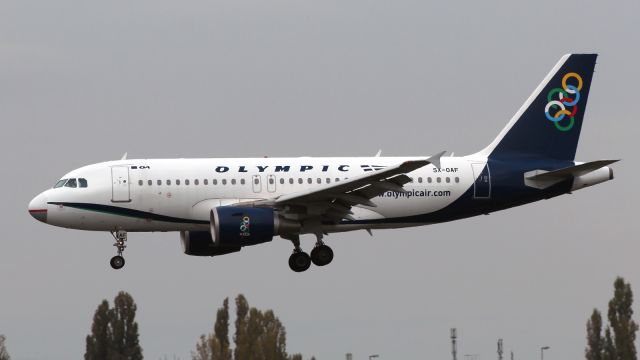 Airbus A319 (SX-OAF)