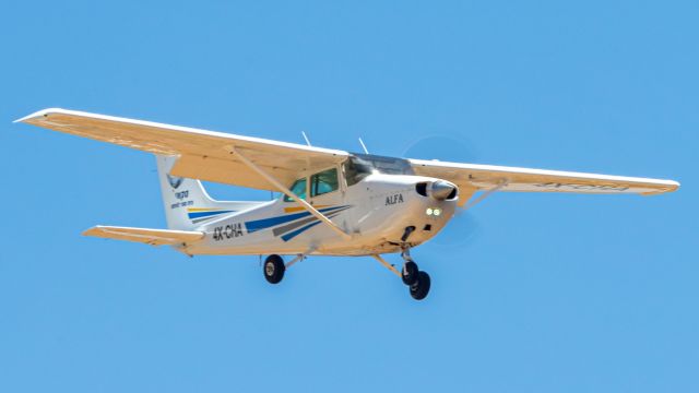 Cessna Skyhawk (4X-CHA)