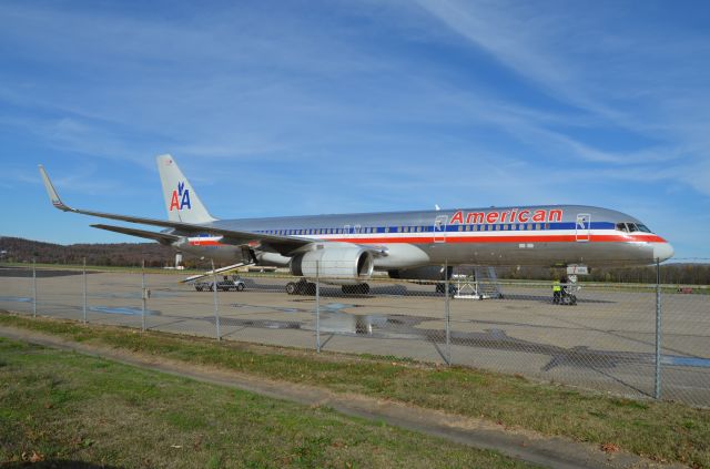 Boeing 757-200 —