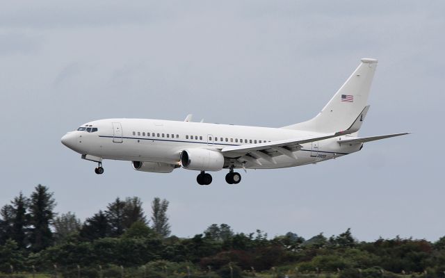 Boeing 737-700 (02-0201) - "boxer47" usaf c-40c 02-0201 about to land at shannon 2/9/17.