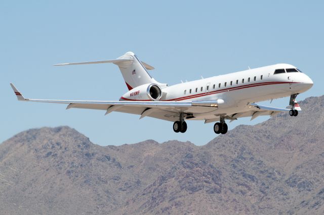 Bombardier Global Express (N618WF)