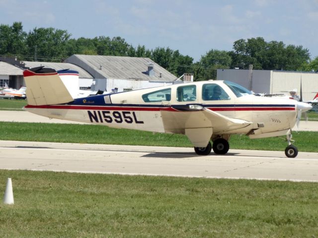 Beechcraft 35 Bonanza (N1595L)