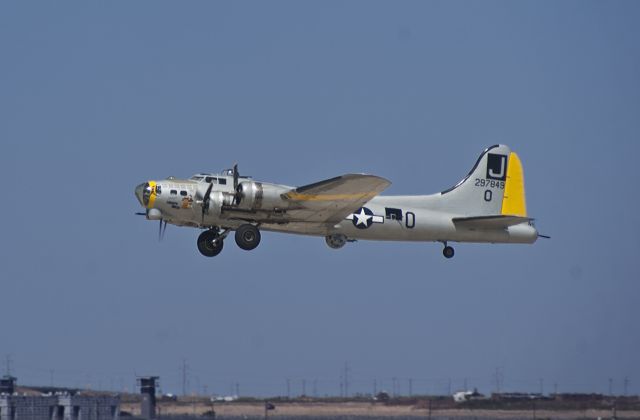 Boeing B-17 Flying Fortress (N390TH)