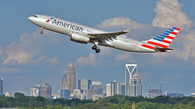 Airbus A330-200 (N284AY) - American Airlines Airbus A330-200 (N284AY) departs KCLT Rwy 36R on 06/01/2019 at 6:44 pm.