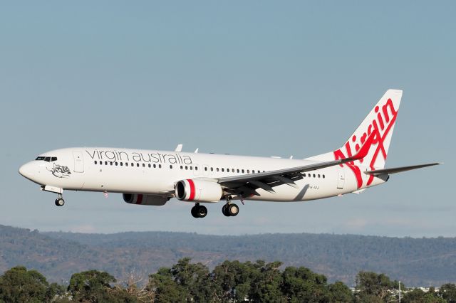 Boeing 737-800 (VH-IXJ) -  Boeing 737-800 44226 Ln5355. Virgin Australia VH-IXJ rwy 03 YPPH 23 April 2022