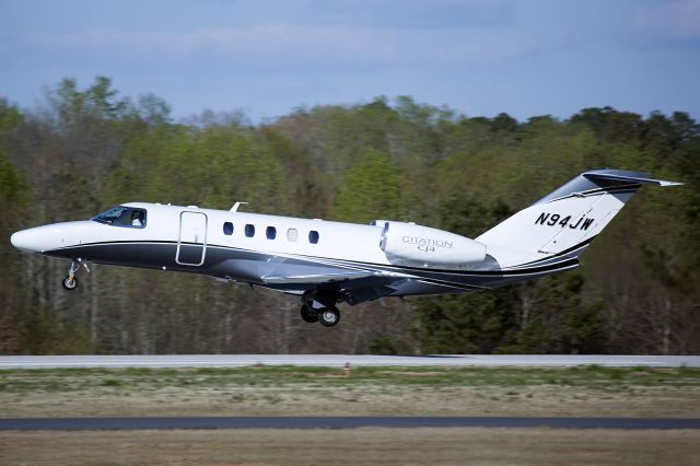 Cessna Citation CJ4 (N94JW) - Departing for KHOU - 05 Apr 2013