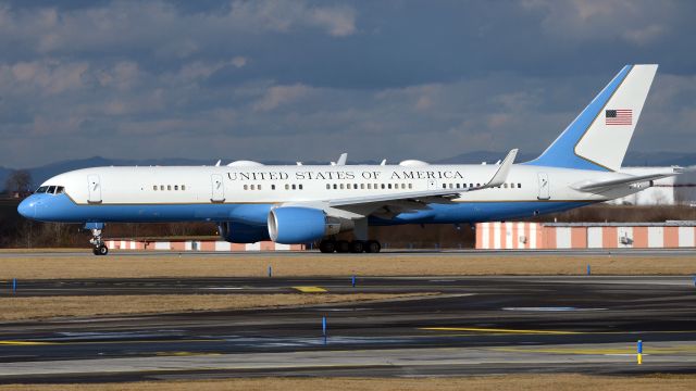 Boeing 757-200 (98-0001) - 1998 Boeing C-32A USAF, Prague (PRG) - Joint Base Andrews (ADW), Feb 1, 2024