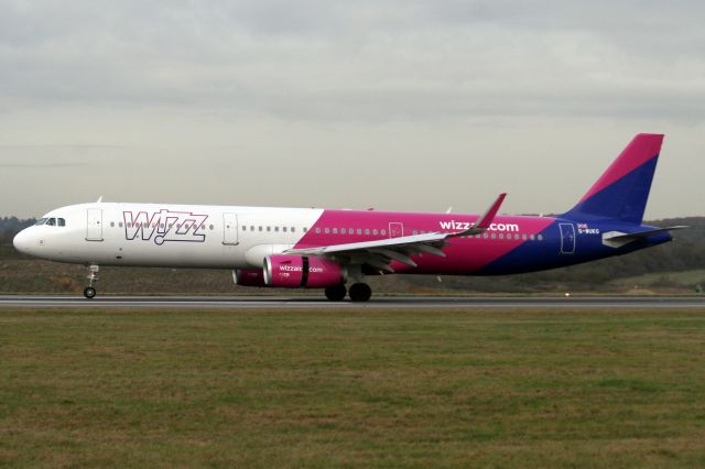 Airbus A321 (G-WUKG) - Touching down on rwy 26 on 18-Jan-19 operating flight WZZ3605 from LRSV.