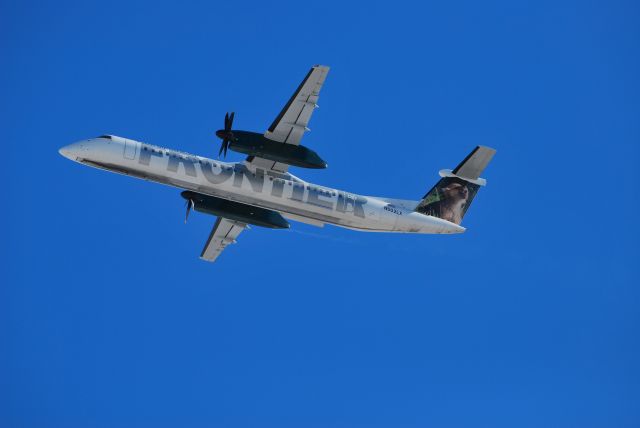 de Havilland Dash 8-400 (N502LX) - F9 commuter