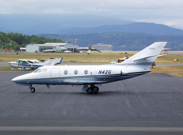 Dassault Falcon 10 (N42G)