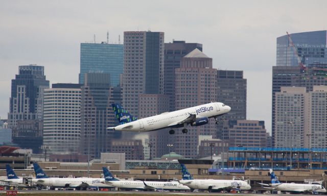 Airbus A320 (N527JL) - Jet Blue operating at Boston Logan on New Years Eve - 12/31/20.