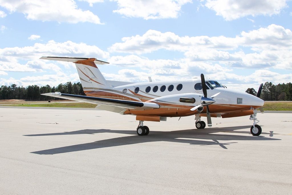 Beechcraft Super King Air 200 (N811FA)