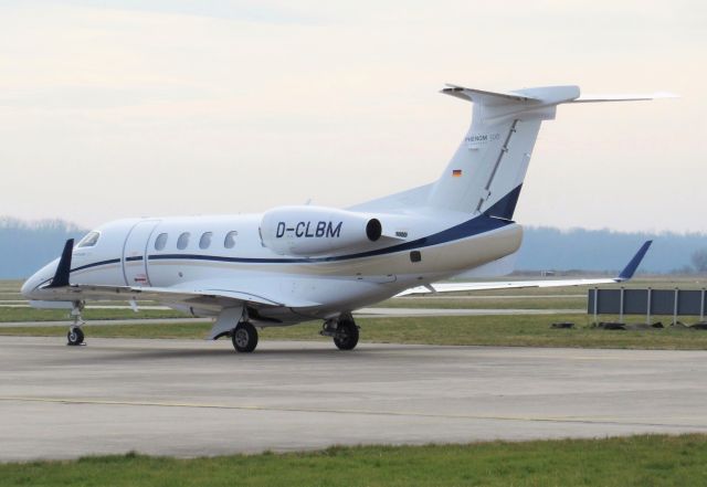 Embraer Phenom 300 (D-CLBM)