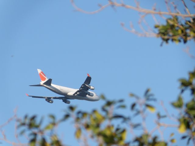 Boeing 747-400 (TF-AMN) - Going out to my car to go to church, when the bird made his northern turn into the approach for GSP.