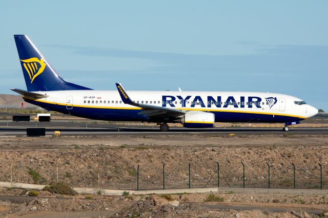 Boeing 737-800 (SP-RSP)