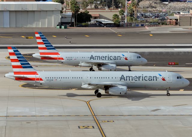 Airbus A321 (N554UW)