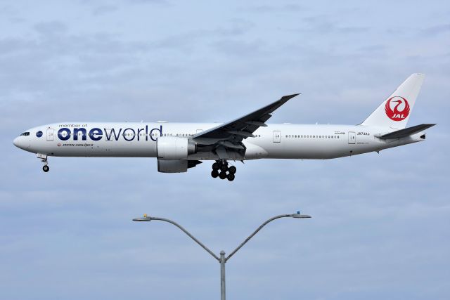 BOEING 777-300 (JA732J) - 27-C 02-20-23