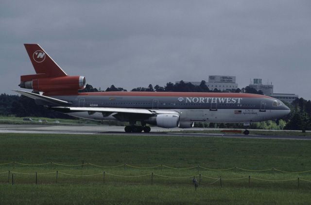 McDonnell Douglas DC-10 (N211NW) - Departure at Narita Intl Airport Rwy16R on 1998/07/18